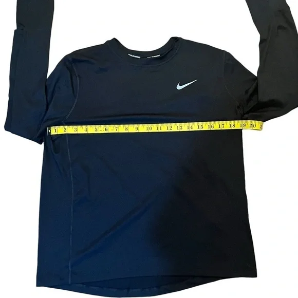 Nike Women’s Dri-Fit Long Sleeve Running Shirt, Size Medium - Picture 4 of 12